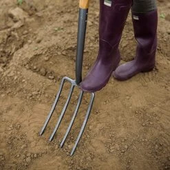 Kent & Stowe Carbon Steel Digging Fork -Chic Outdoor Garden 1031068 3