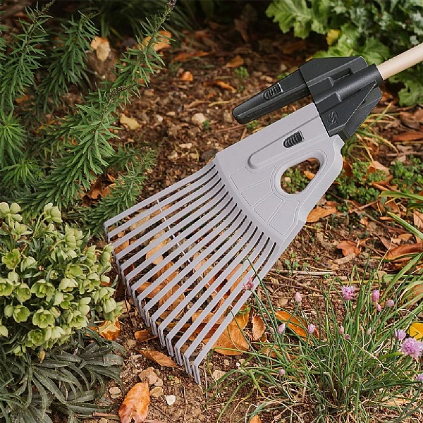 Kent & Stowe 3-in-1 Garden Rake 3 Kent & Stowe 3-in-1 Garden Rake - Image 3