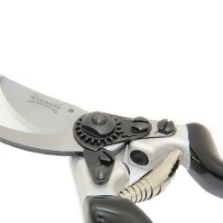 Wilkinson Sword Razorcut Pro Angled Head Bypass Pruner -Chic Outdoor Garden 787077 3
